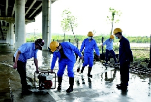 首钢集团北京地区开展防汛业务培训演练