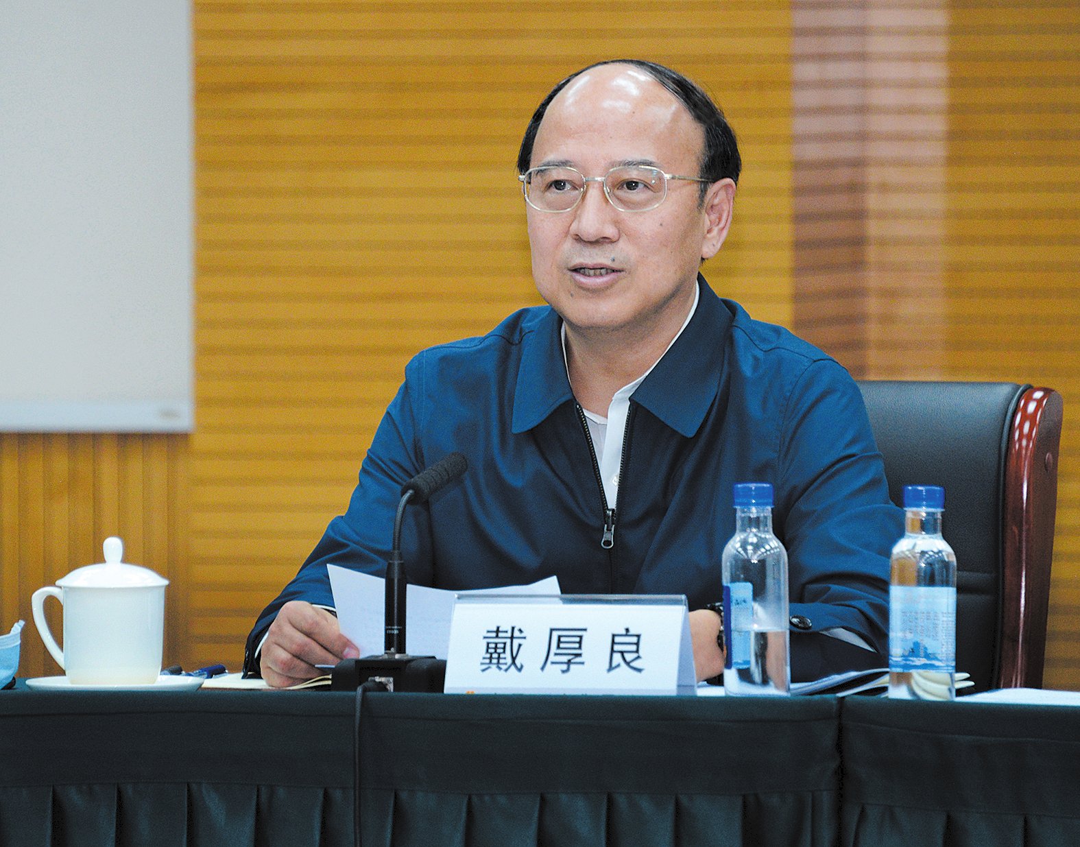 集团公司董事长、 党组书记戴厚良到华北油区调研