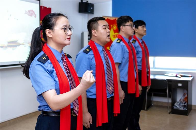 图片新闻