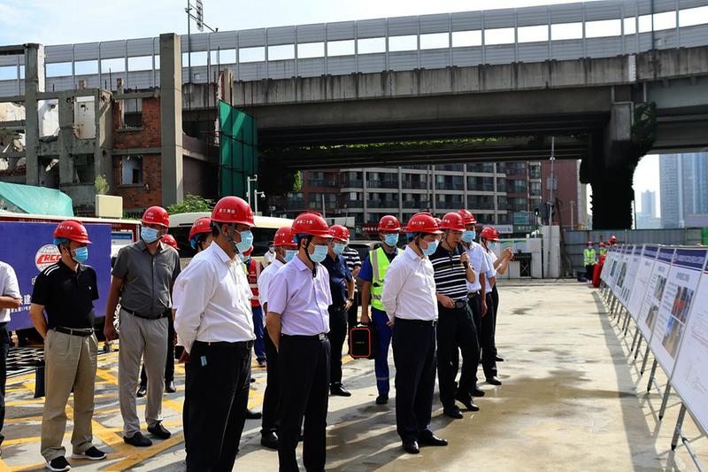 中国铁建副总裁王立新到成都轨道交通17号线进行汛期安全专项督查