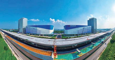 山钢万吨桥梁钢撑起济南高架“长龙