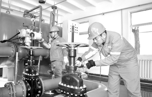 冬防筑屏障实干护生产