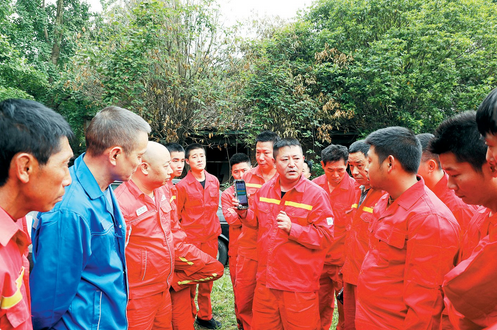 战鼓催征急秣马厉兵时