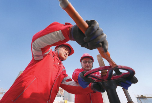 乾安春潮涌夺油战正�