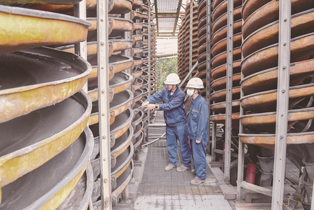 精心维护保运行